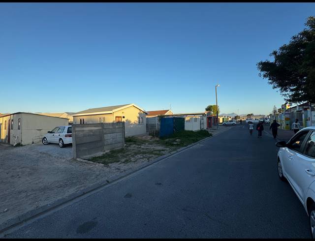 415M² VACANT LAND FOR SALE IN ELECTRIC CITY